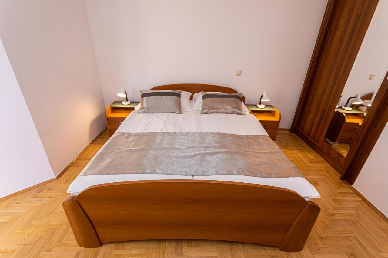 Apartments Crnekovic I Zarok Baška Εξωτερικό φωτογραφία