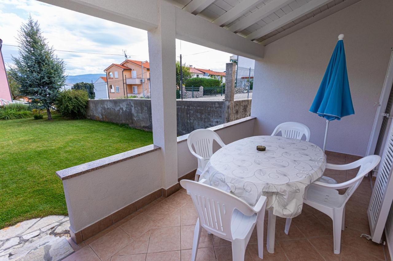 Apartments Crnekovic I Zarok Baška Εξωτερικό φωτογραφία
