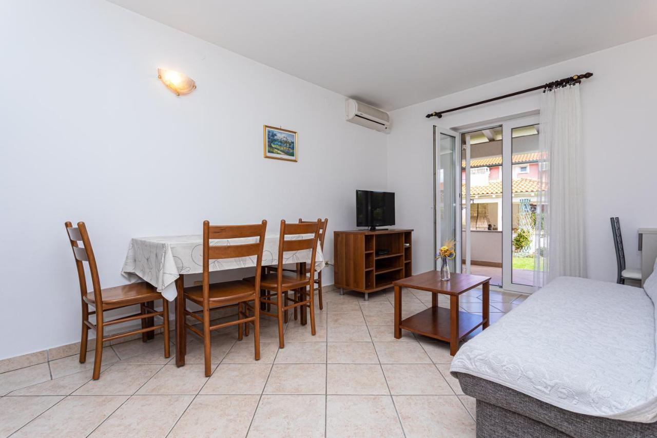 Apartments Crnekovic I Zarok Baška Εξωτερικό φωτογραφία