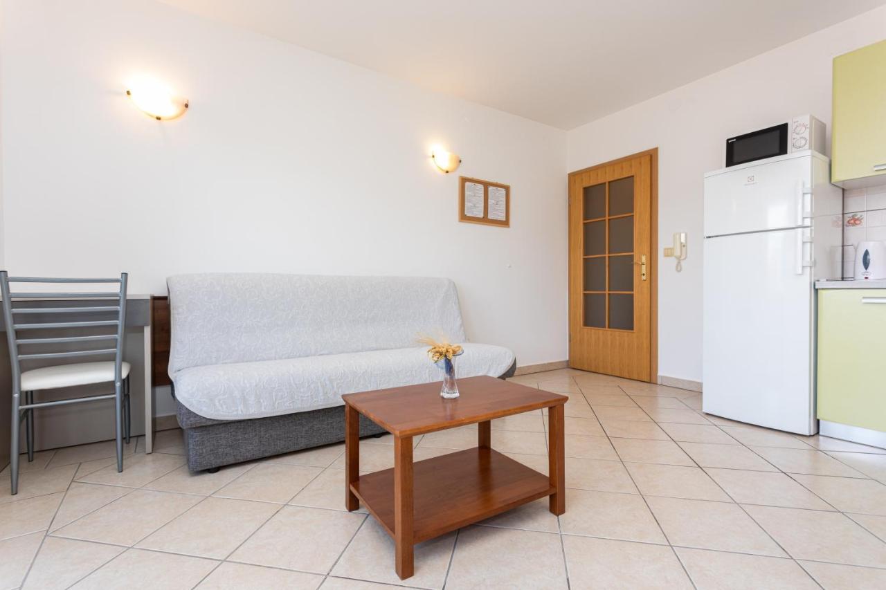 Apartments Crnekovic I Zarok Baška Εξωτερικό φωτογραφία