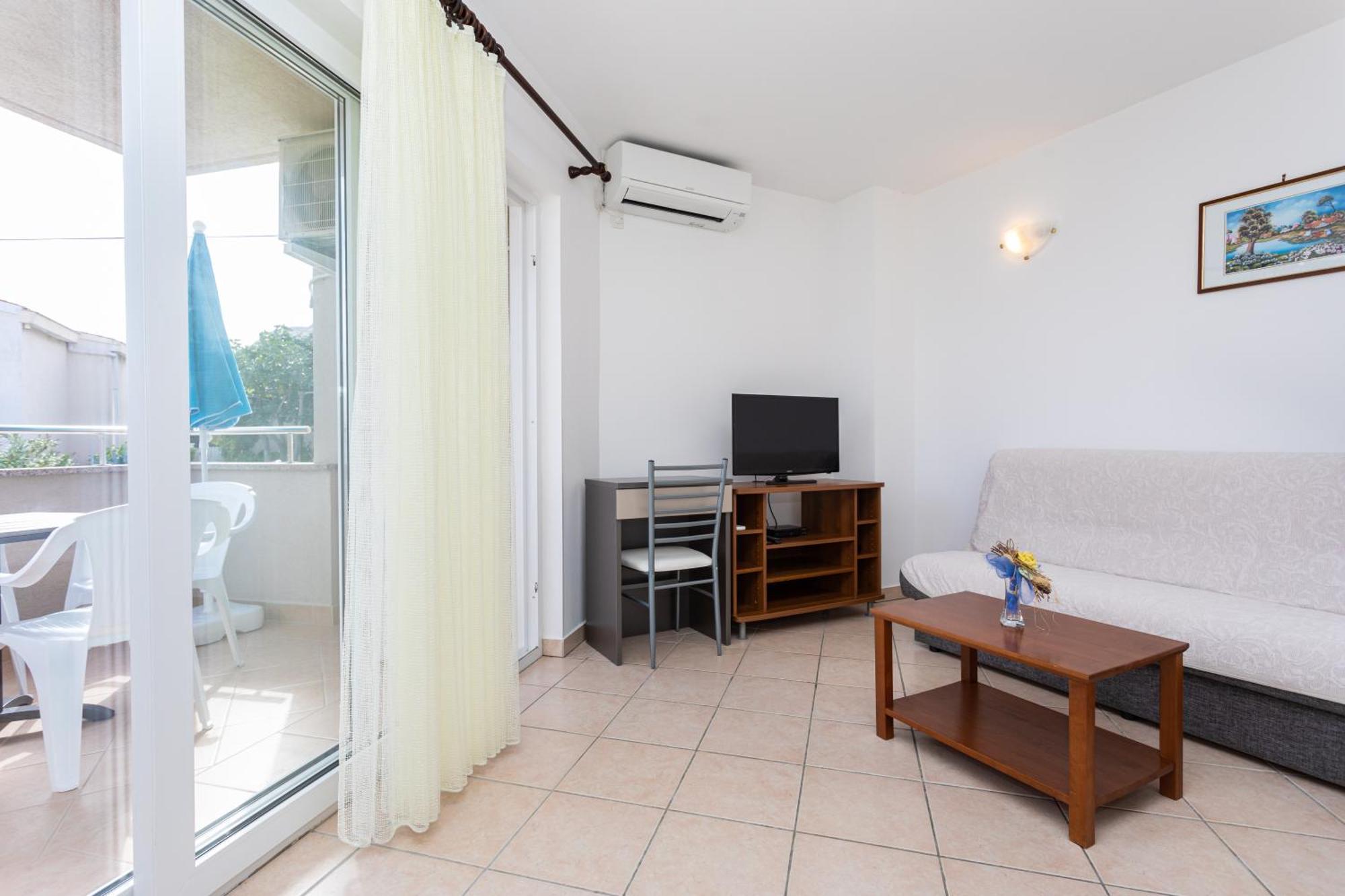 Apartments Crnekovic I Zarok Baška Εξωτερικό φωτογραφία