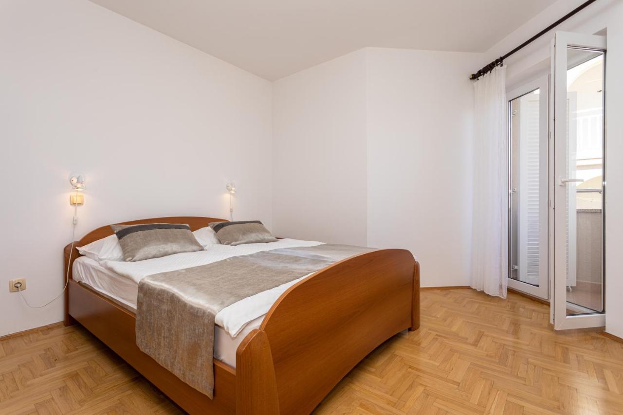 Apartments Crnekovic I Zarok Baška Εξωτερικό φωτογραφία