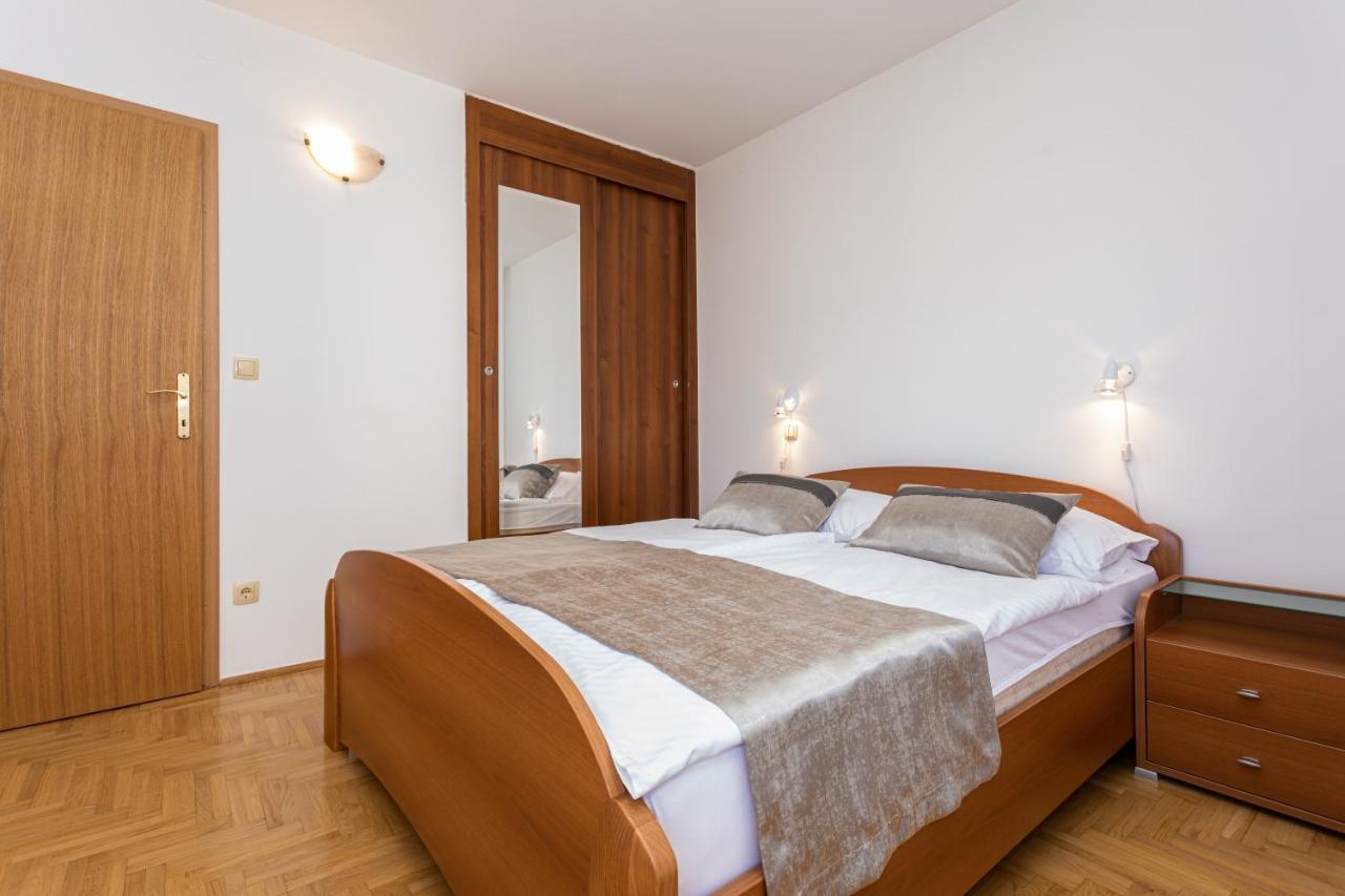 Apartments Crnekovic I Zarok Baška Εξωτερικό φωτογραφία